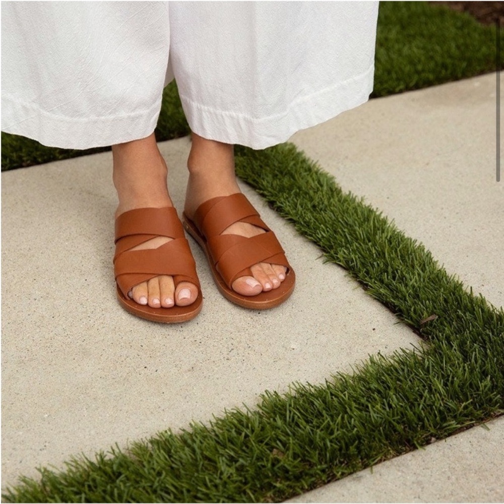 Beek Weaver Leather Sandal, 10 US - Picture 2 of 10
